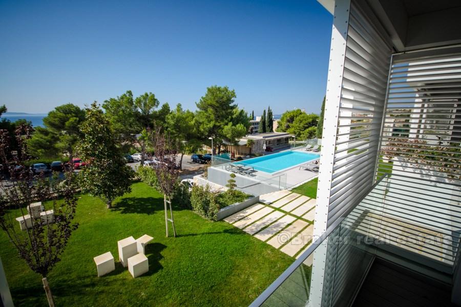Split, úplne nový luxusný apartmán s tromi spálňami