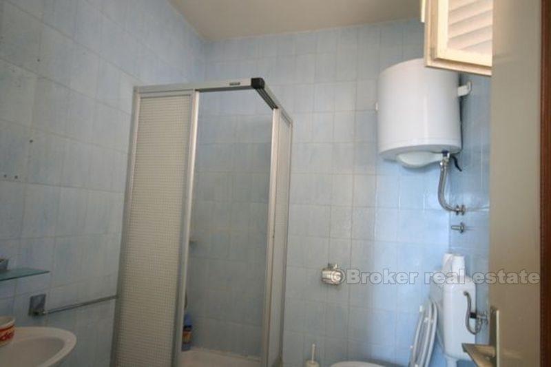 isola di Solta. Staccata casa al mare.