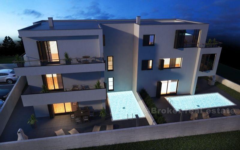 nedaleko Zadaru. Moderní bytový dům