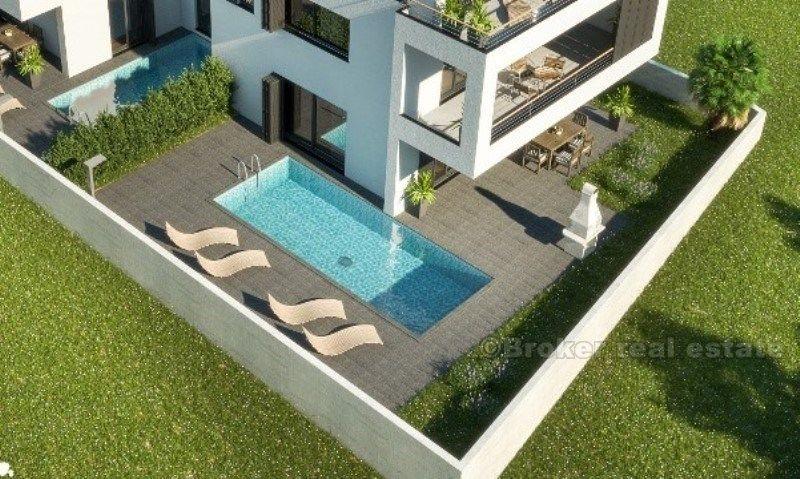 nedaleko Zadaru. Moderní bytový dům