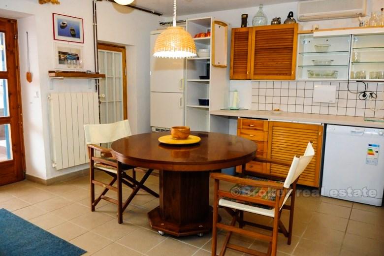 wyspa Murter. Wolnostojący