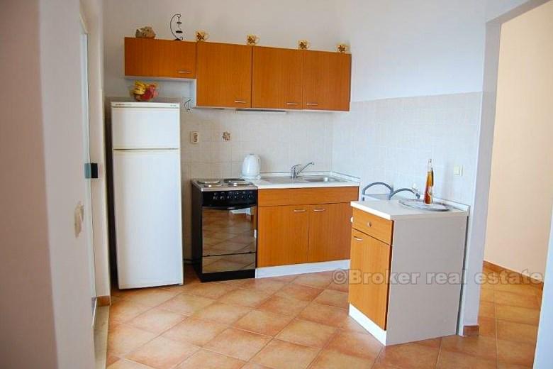 island of Ciovo. House on 3 floors, by the sea!