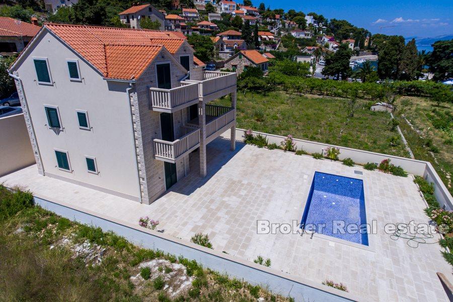 Insel Brac, Mehrfamilienhaus mit Meerblick