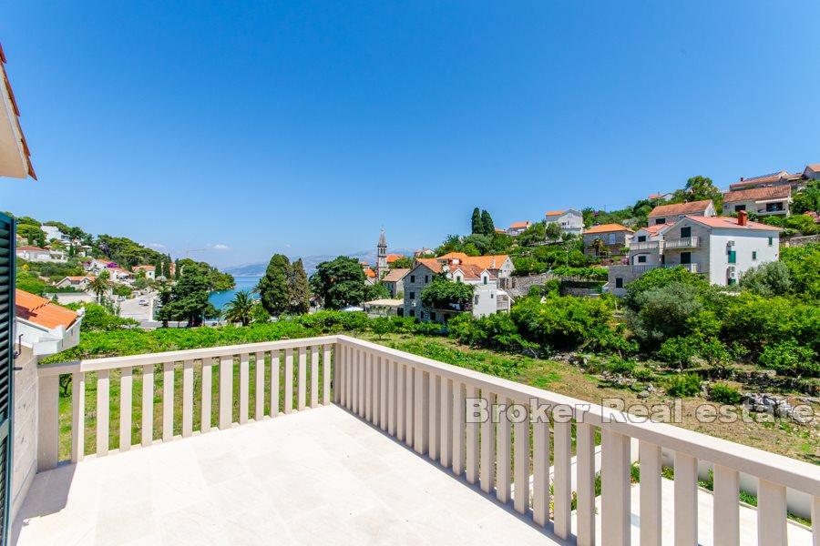 Insel Brac, Mehrfamilienhaus mit Meerblick