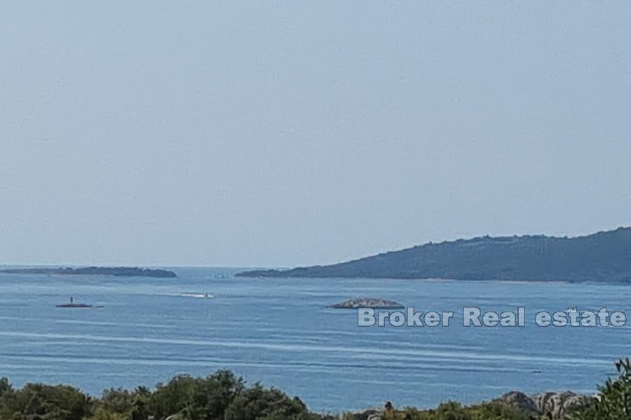 Isola di Ciovo - Terreno edificabile con vista mare