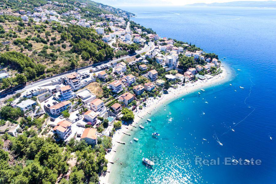 Omiš - Apartmanska kuća s otvorenim pogledom na more