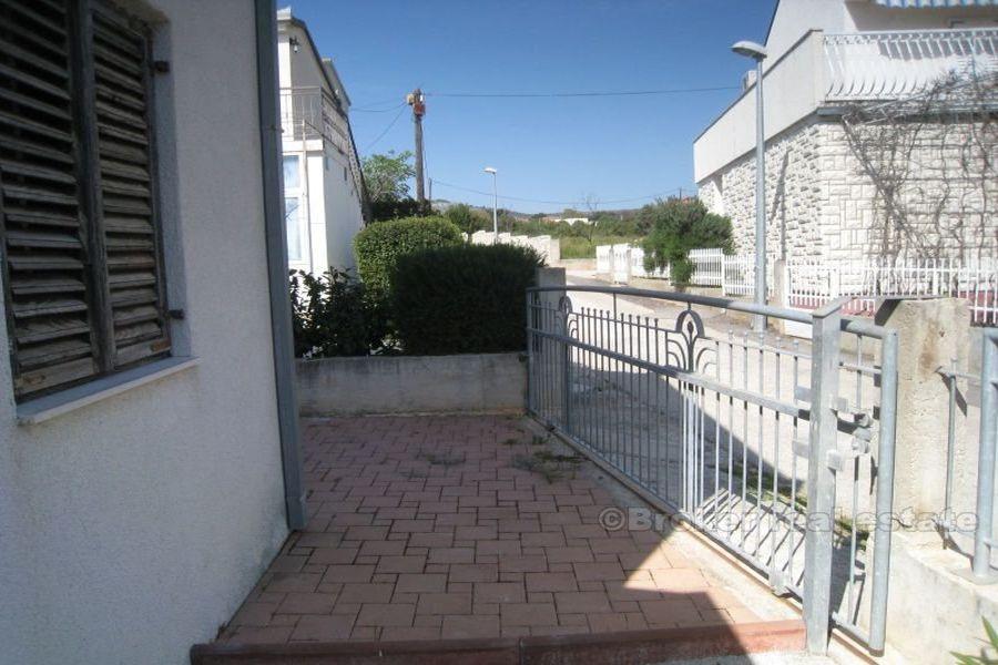 vicino a Rogoznica. casa