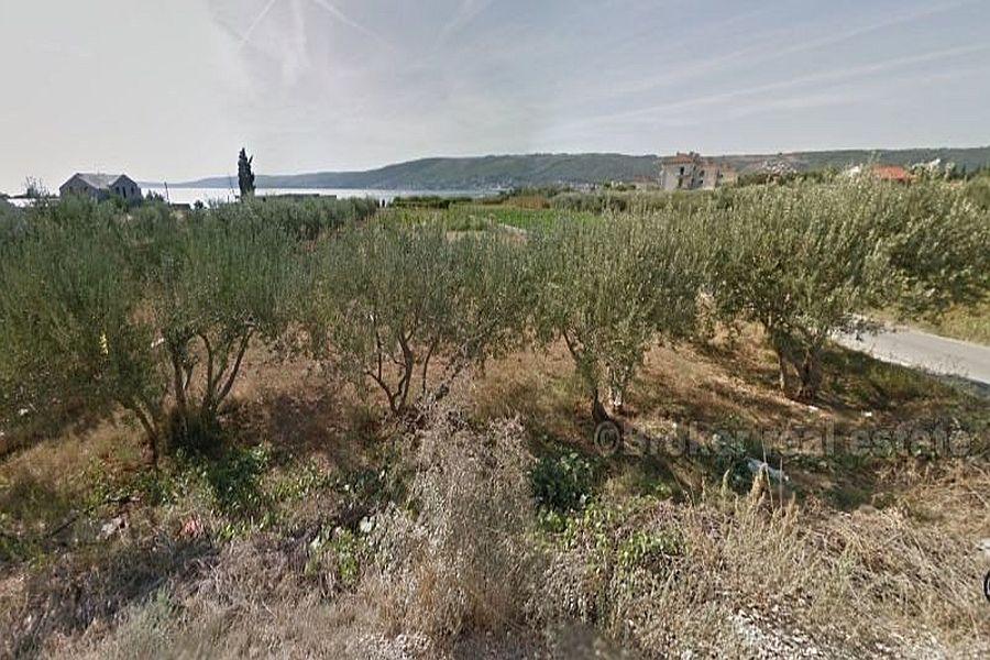 Zone Kastela. Terrain