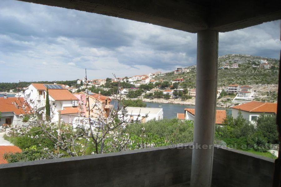 Primosten, hus