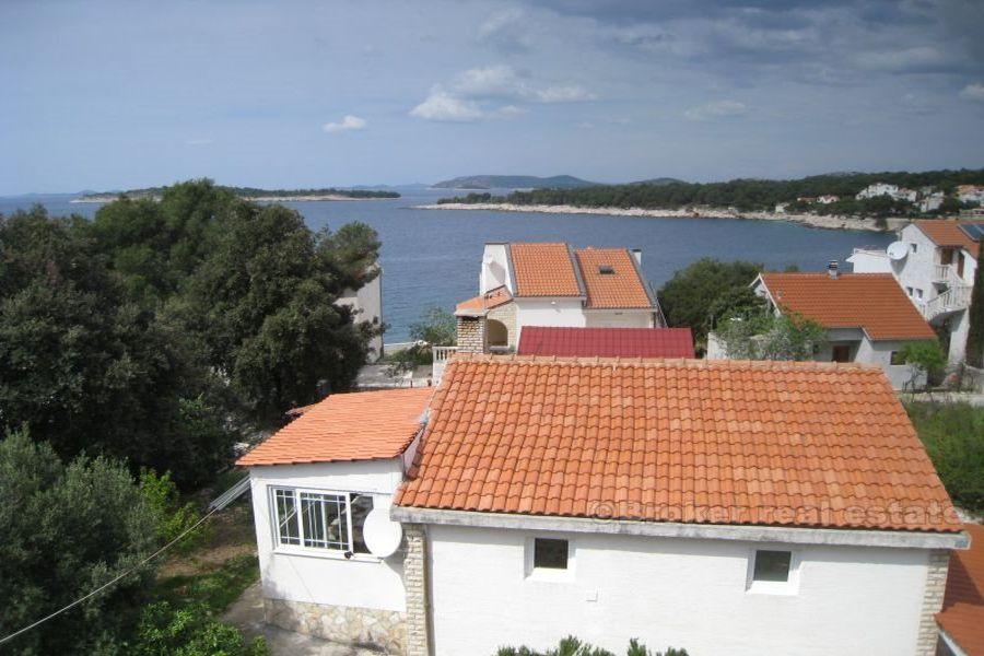 Primosten, hus