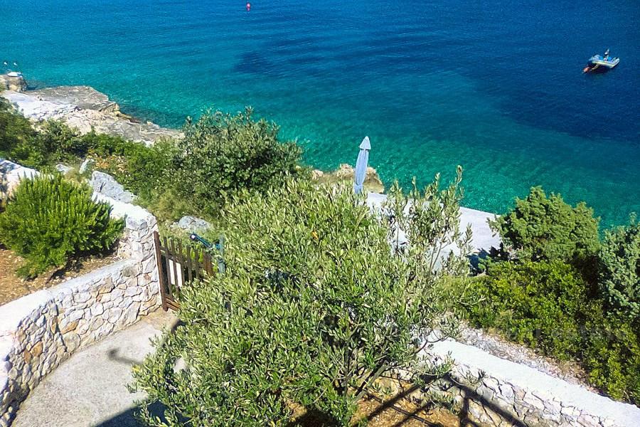 Rogoznica. Wolnostojący dom pierwszym rzędzie do morza