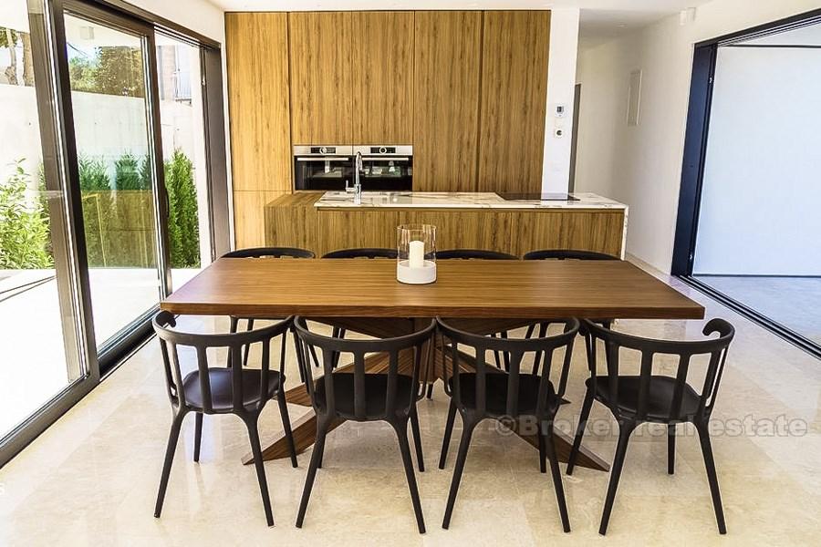 ostrov Brač. luxusná vila