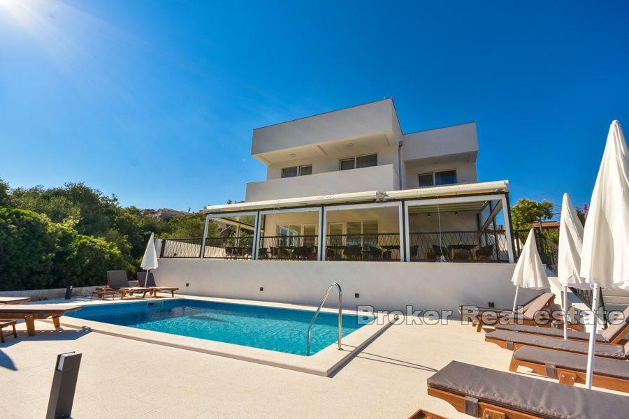 Island of Ciovo - Modern and luxurious villa with pool
