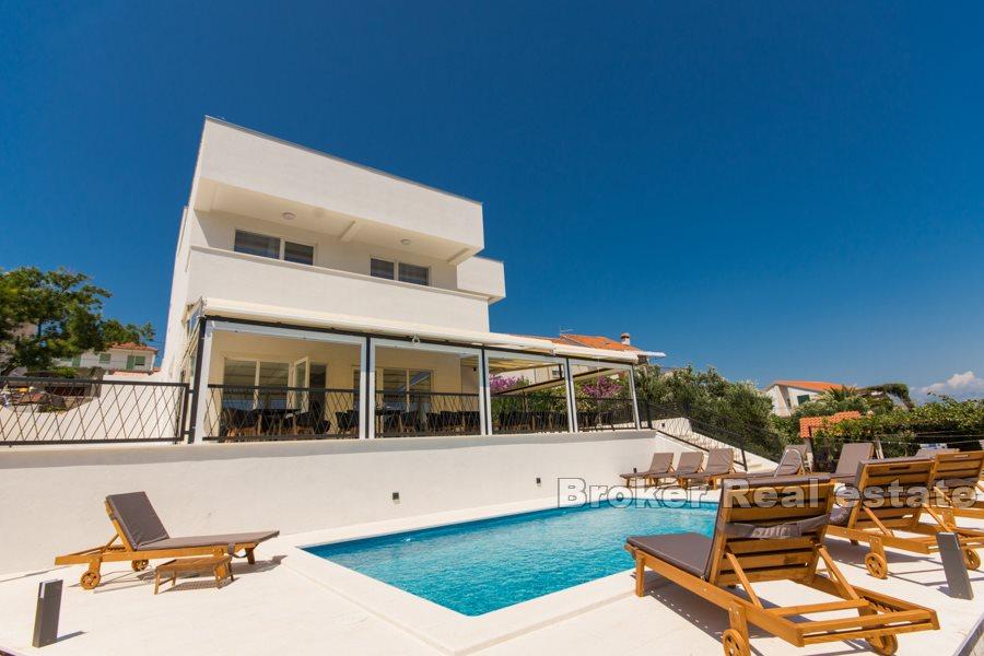 Wyspa Ciovo - Nowoczesna i luksusowa willa z basenem