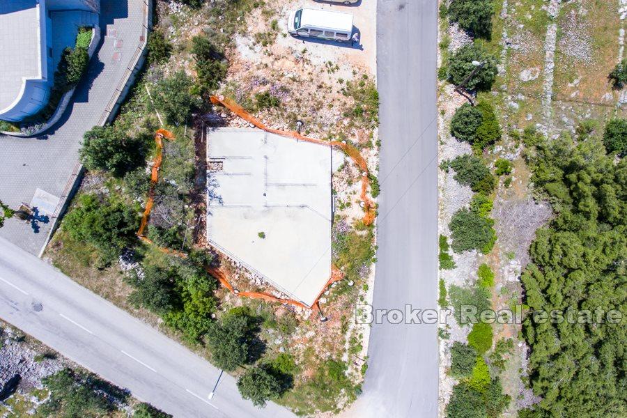 Wyspa Brac - Teren z pozwoleniem na budowę i widokiem na morze