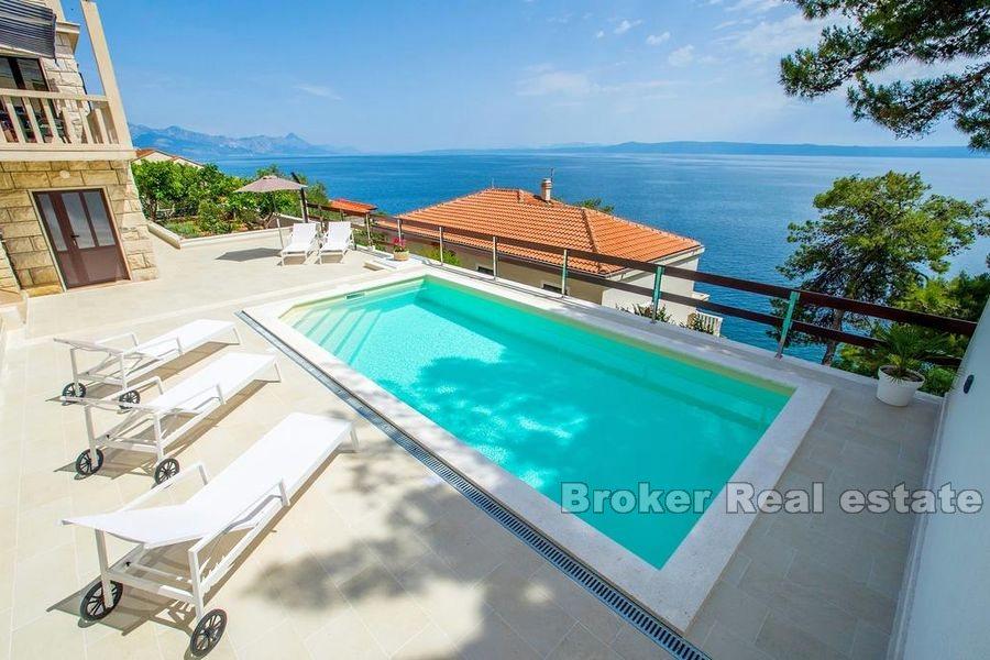 Island of Brac, charming and beautiful house by the sea