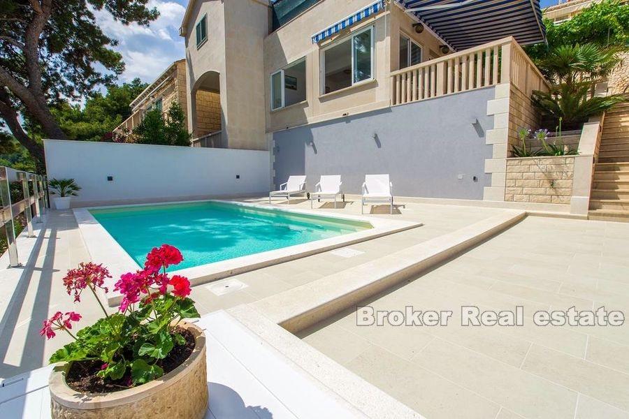 Island of Brac, charming and beautiful house by the sea