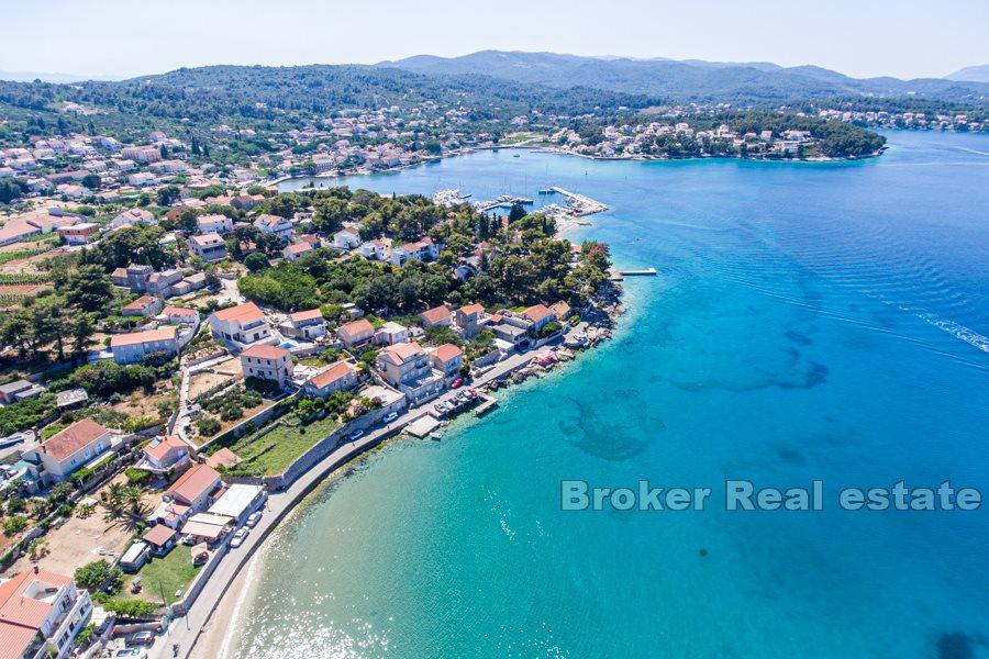 Isola di Korcula - Villa in costruzione, prima fila al mare