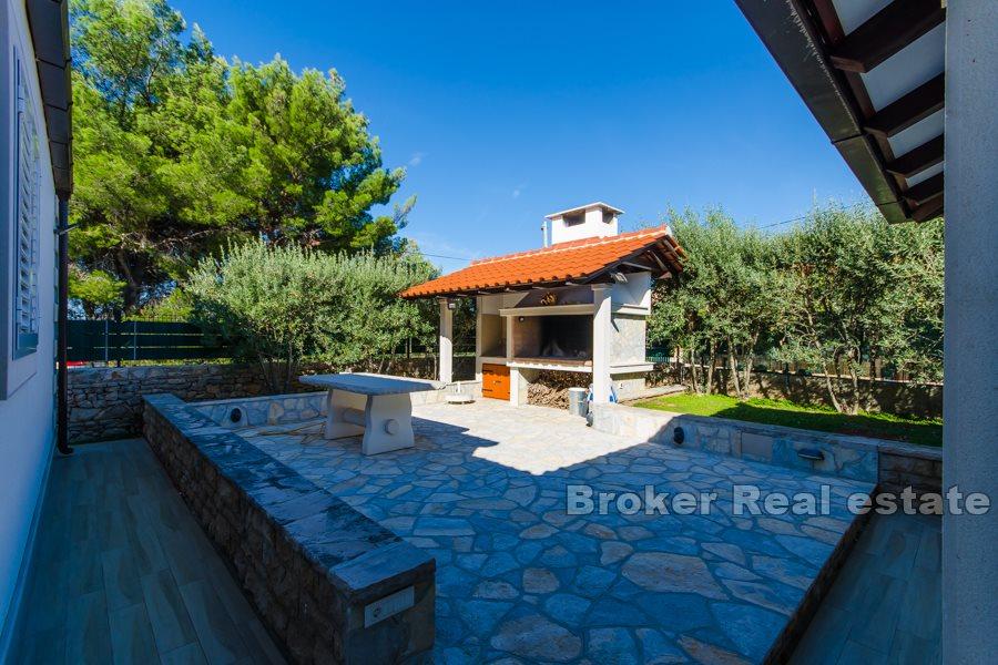 Остров Брач - Очаровательный дом у моря