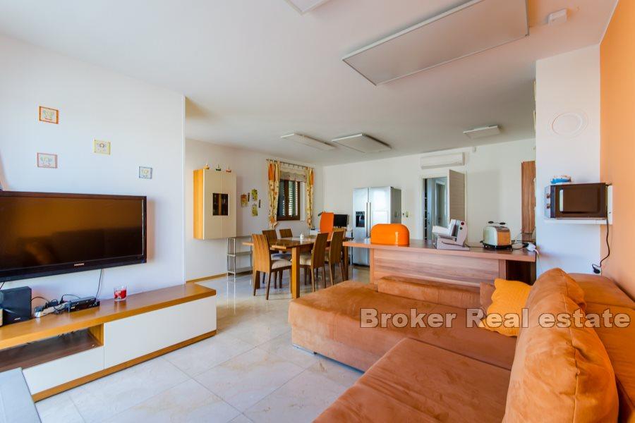 Ostrov Brač - Komfortní apartmán s jednou ložnicí