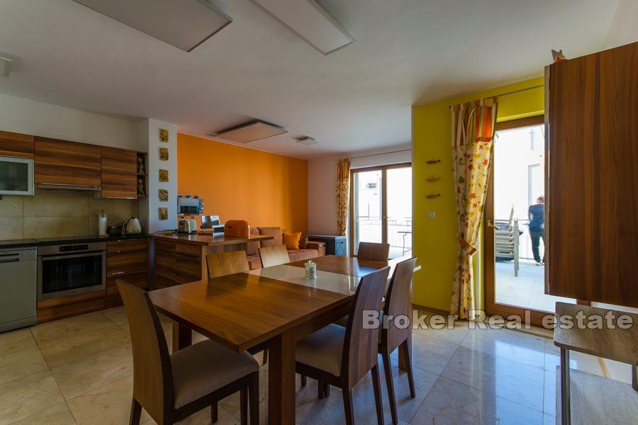 Ostrov Brač - Komfortní apartmán s jednou ložnicí