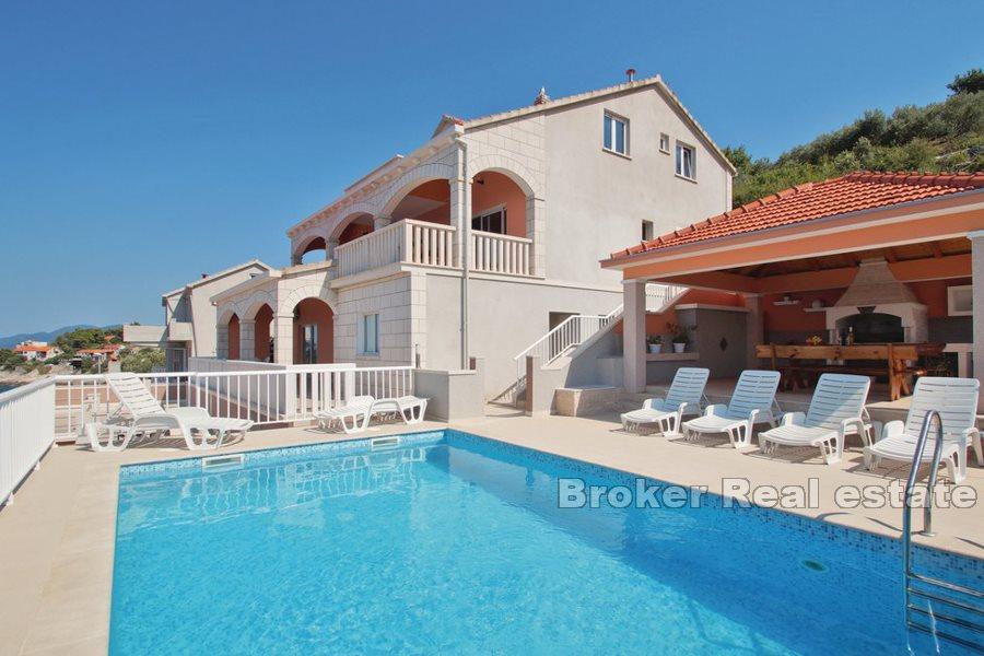 Wyspa Korcula - Dom z apartamentami pierwszy rząd do morza