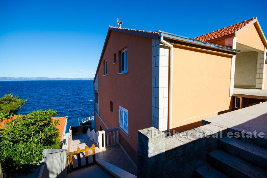 Wyspa Korcula - Dom z apartamentami pierwszy rząd do morza