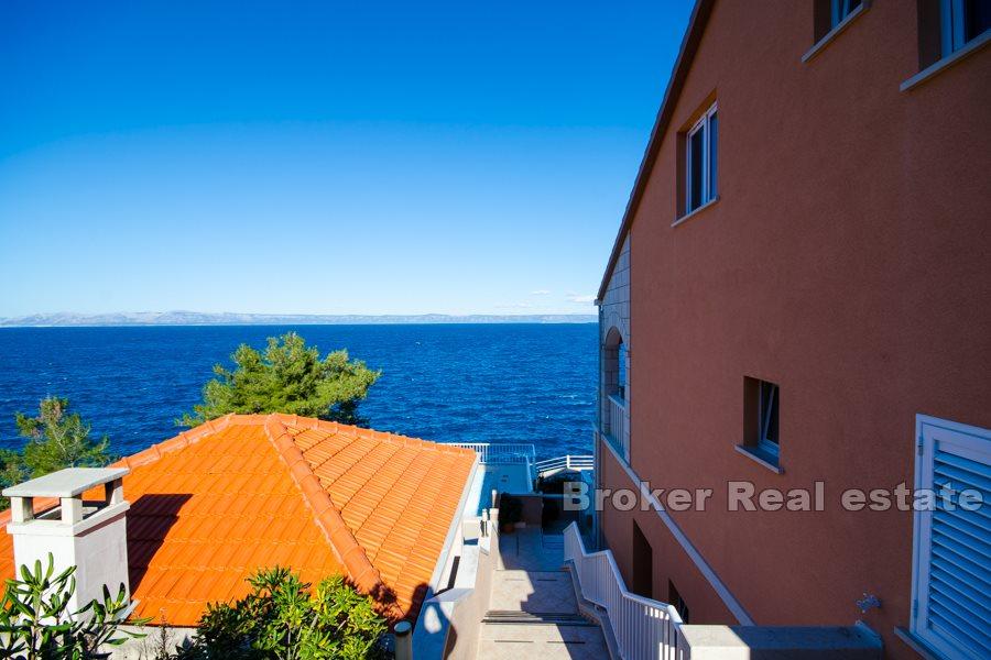 Wyspa Korcula - Dom z apartamentami pierwszy rząd do morza