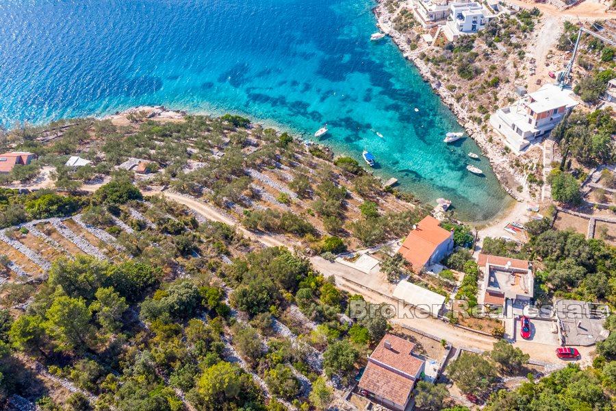Korcula - Byggeland med åpen havutsikt