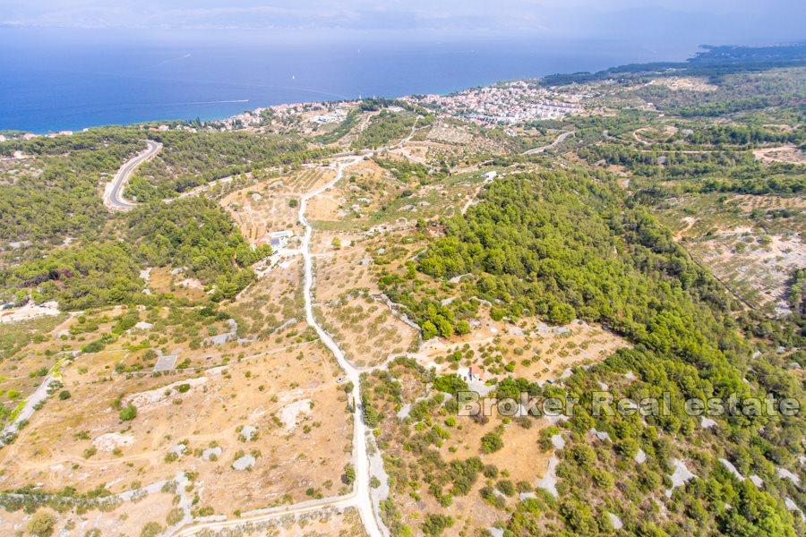 Isola di Brac - Ampio terreno con un grande potenziale