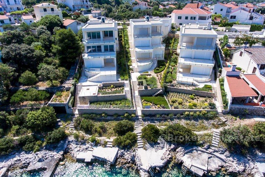 Niedaleko Rogoznica, Willa w pierwszym rzędzie do morza