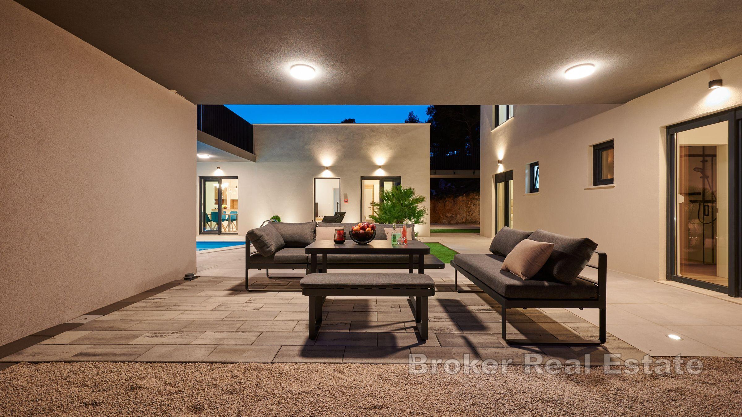 Omiš - Krásná vila s výhledem na moře