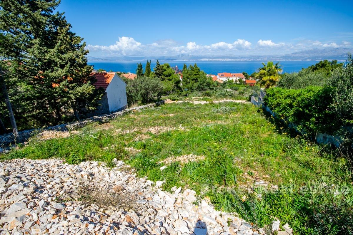 Terrain à bâtir proche de la mer et de la plage