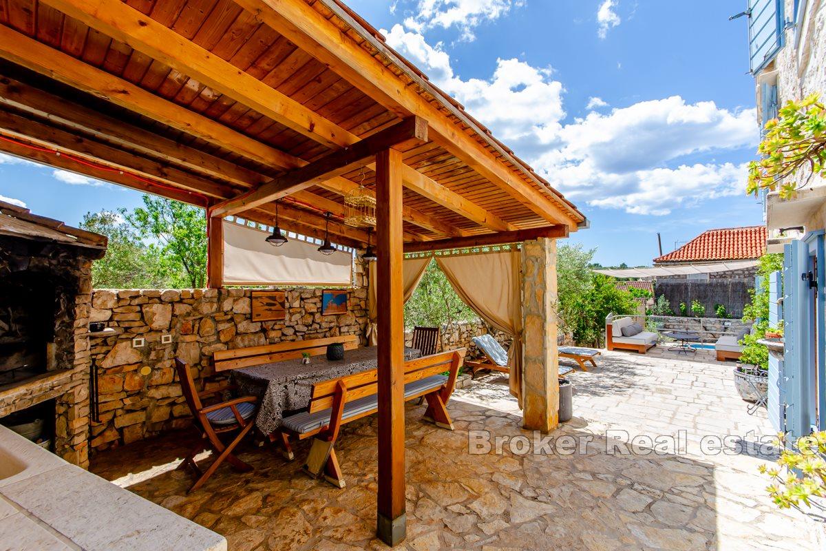 Villa i medelhavssten