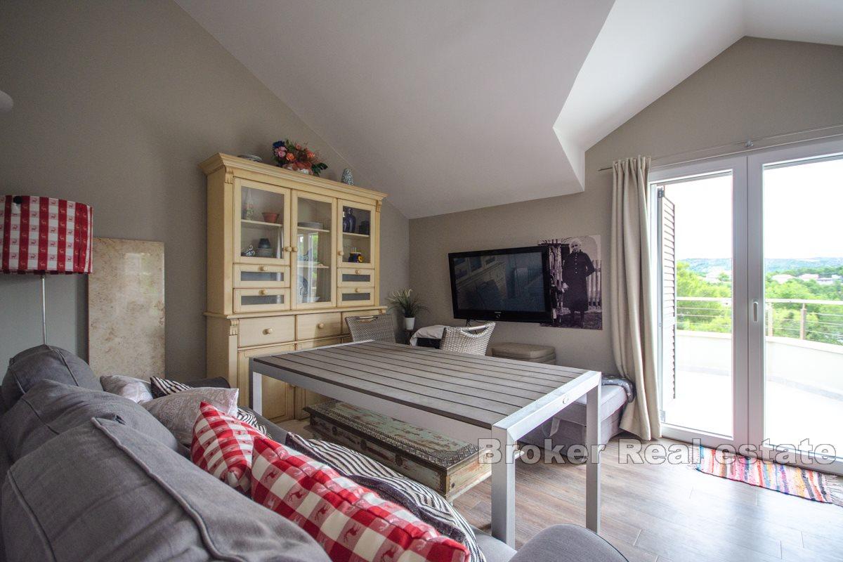 Krásná vila s panoramatickým výhledem na moře