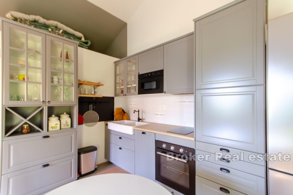 Ostrov Brač - Dom s bazénom v blízkosti mora