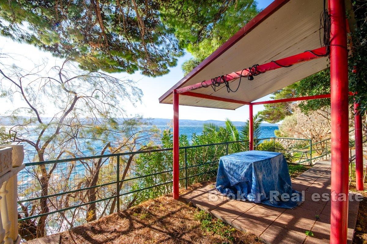 Hus i første rad til sjøen