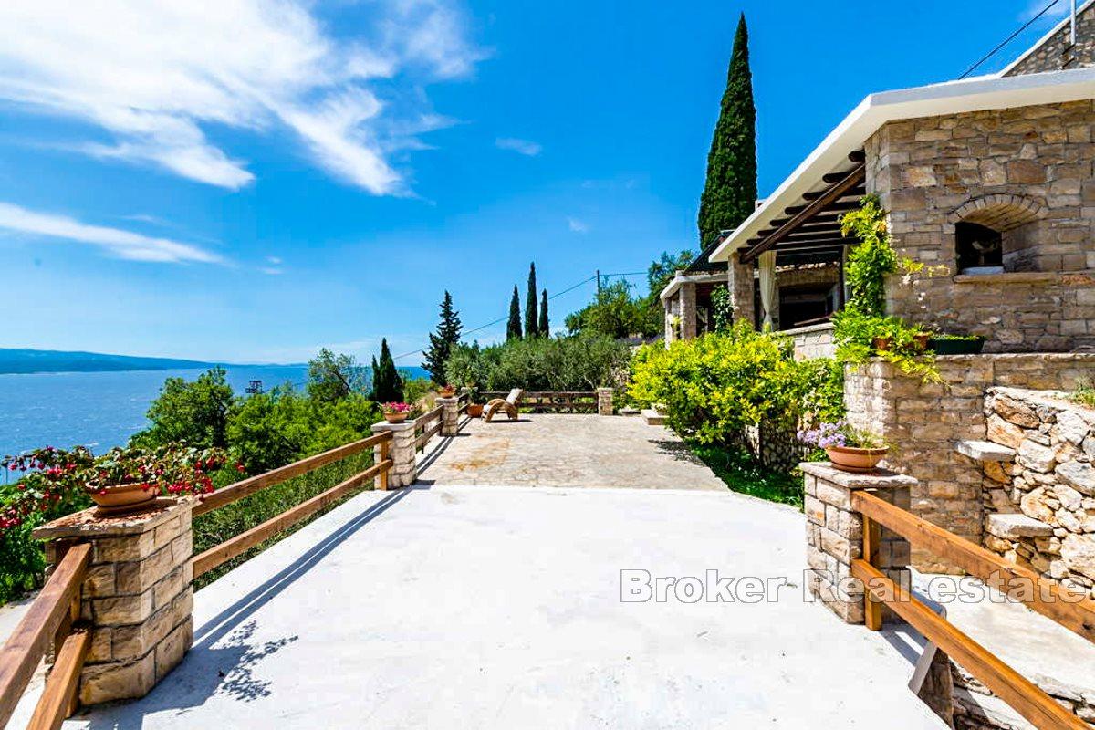 Sjarmerende steinhus med eksklusiv beliggenhet