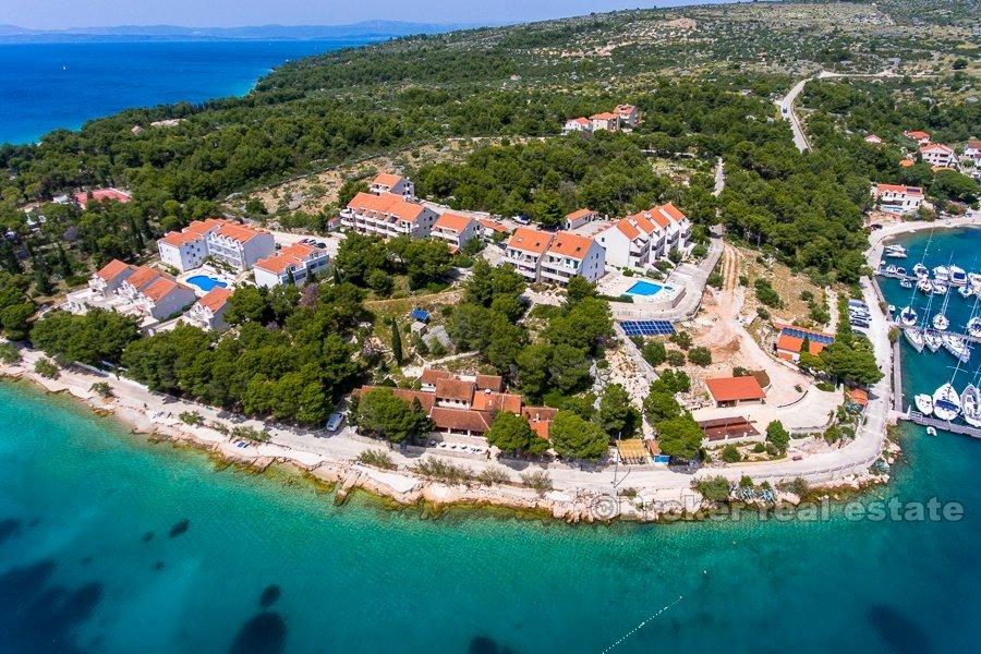 Ostrov Brač - apartmán s jednou spálňou, pri mori