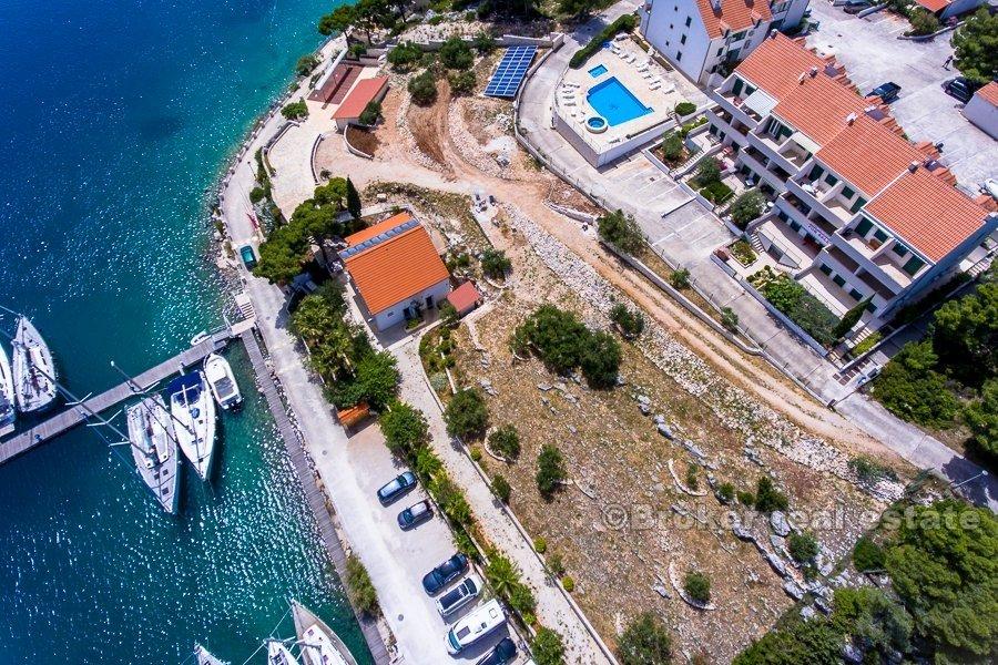 Ostrov Brač - apartmán s jednou spálňou, pri mori