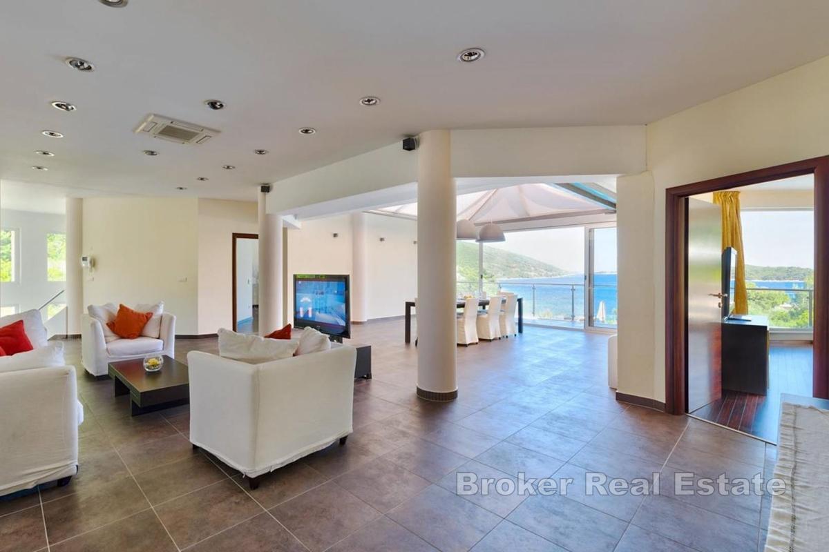 Vila uz more na južnoj obali Korčule