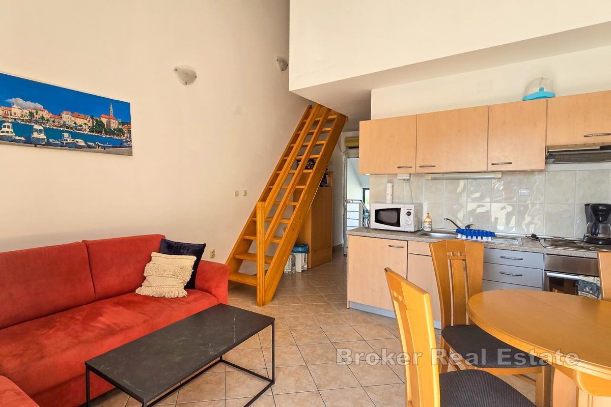 Attraktiv leilighet i første rad mot sjøen