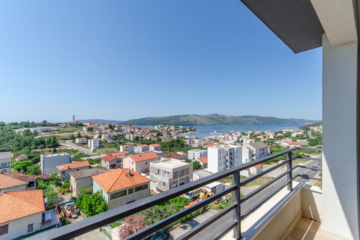 Leiligheter i et nytt bygg nær Trogir