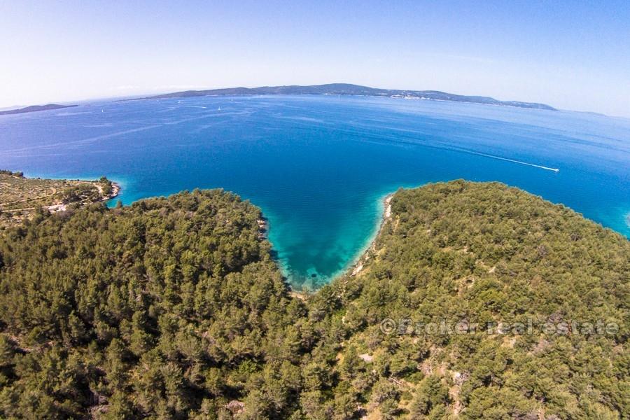 Insel Brac, Bauland am Meer