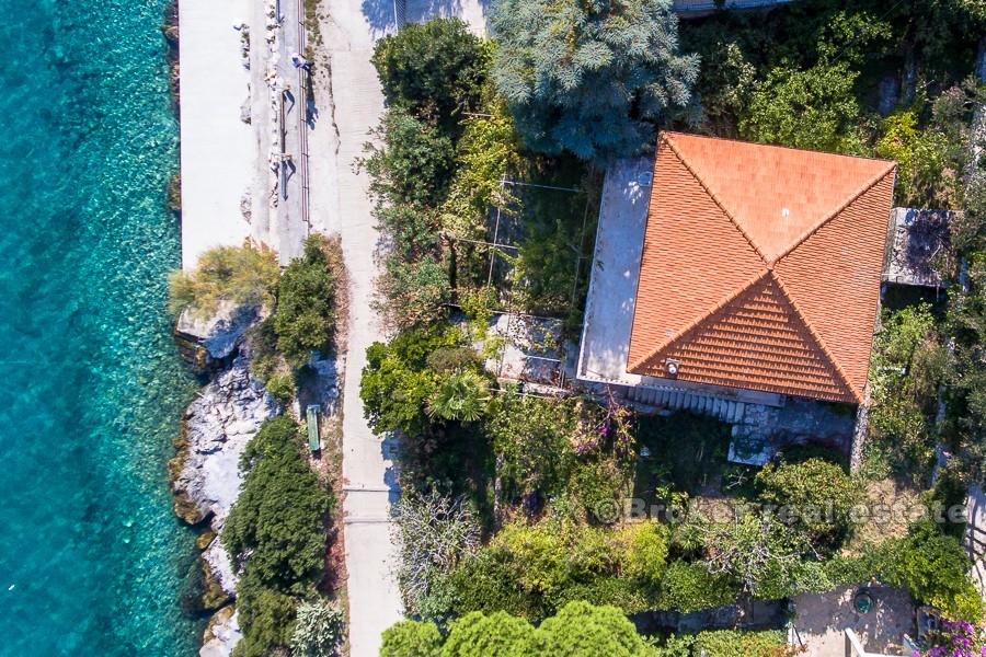 Isola di Ciovo, casa sul mare