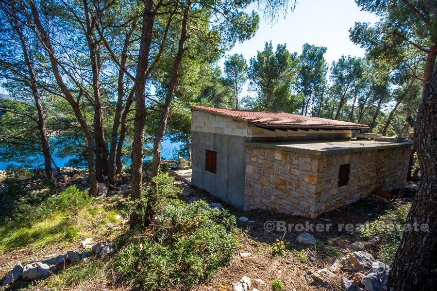 Ostrov Brač, pozemek, první řada u moře