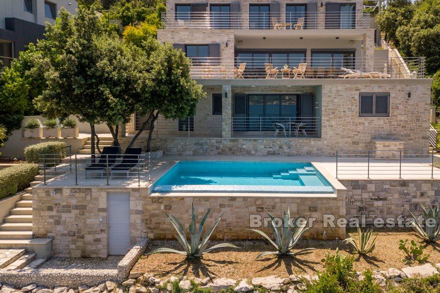 Øya Korcula, fantastisk luksuriøs villa ved strandpromenaden