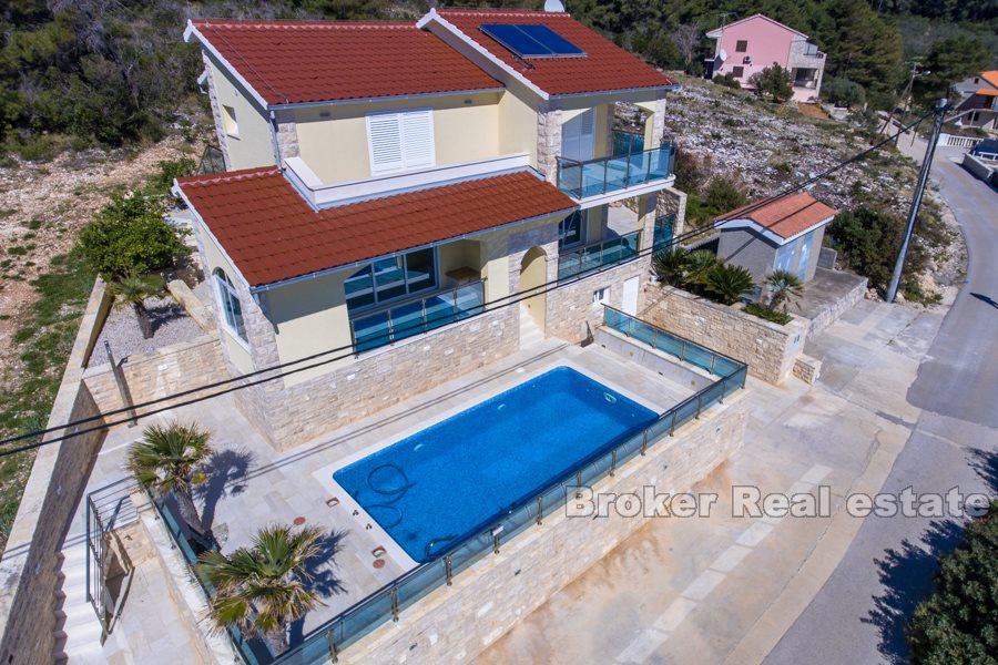 Wyspa Korcula, luksusowa willa w drugim rzędzie do morza