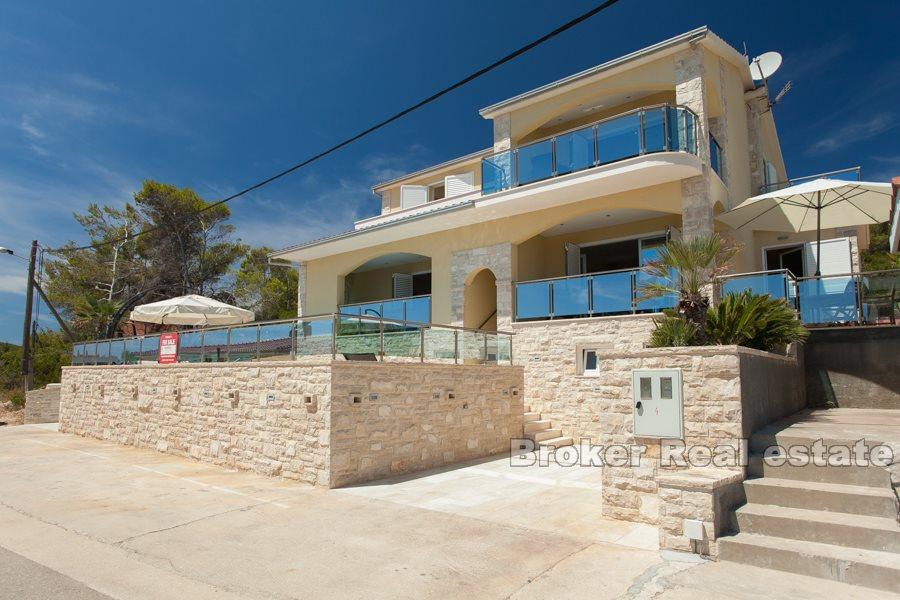 Øya Korcula, luksuriøs villa i andre rad mot sjøen