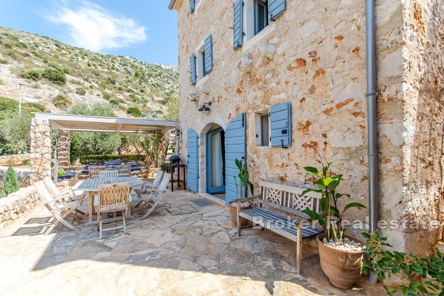 Wyspa Hvar, wyjątkowy kamienny dom z widokiem na morze